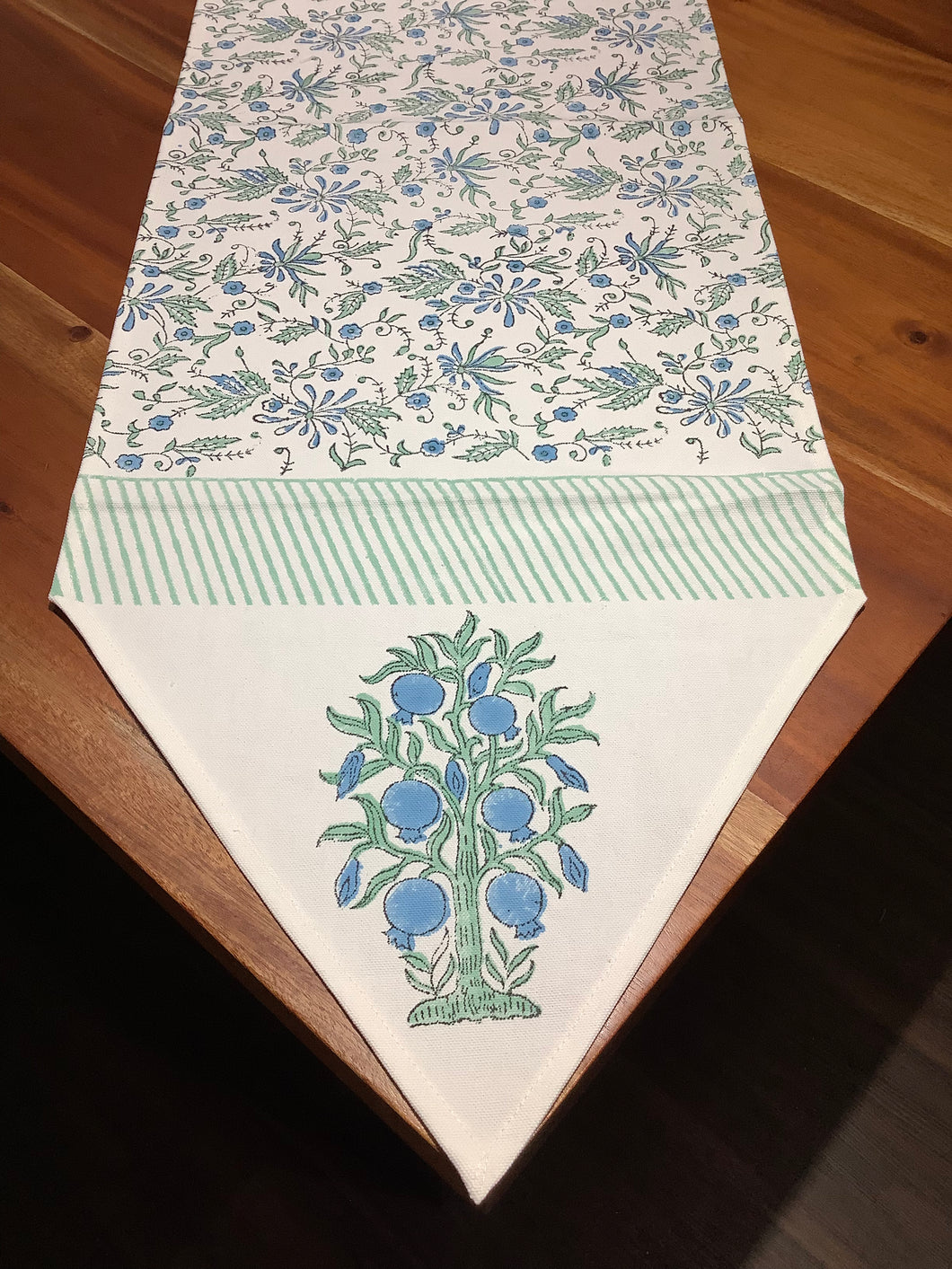 SOLEDAD Table Runner