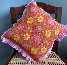 Load image into Gallery viewer, JUHI Throw Pillow
