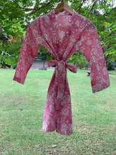 Load image into Gallery viewer, ZEYNAB Short Kimono
