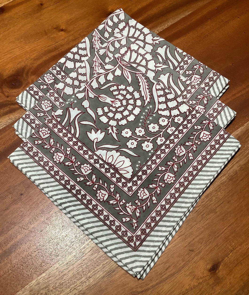 NEELA OLIVE Napkin Set