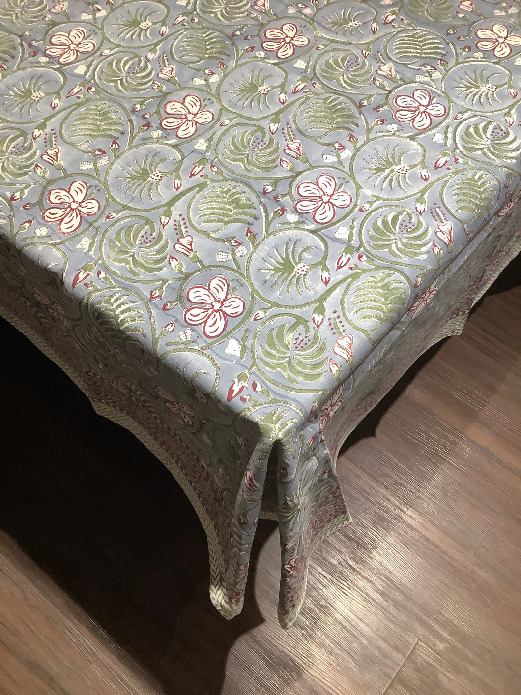 BINITA GRAY Table Cover and Napkin Set