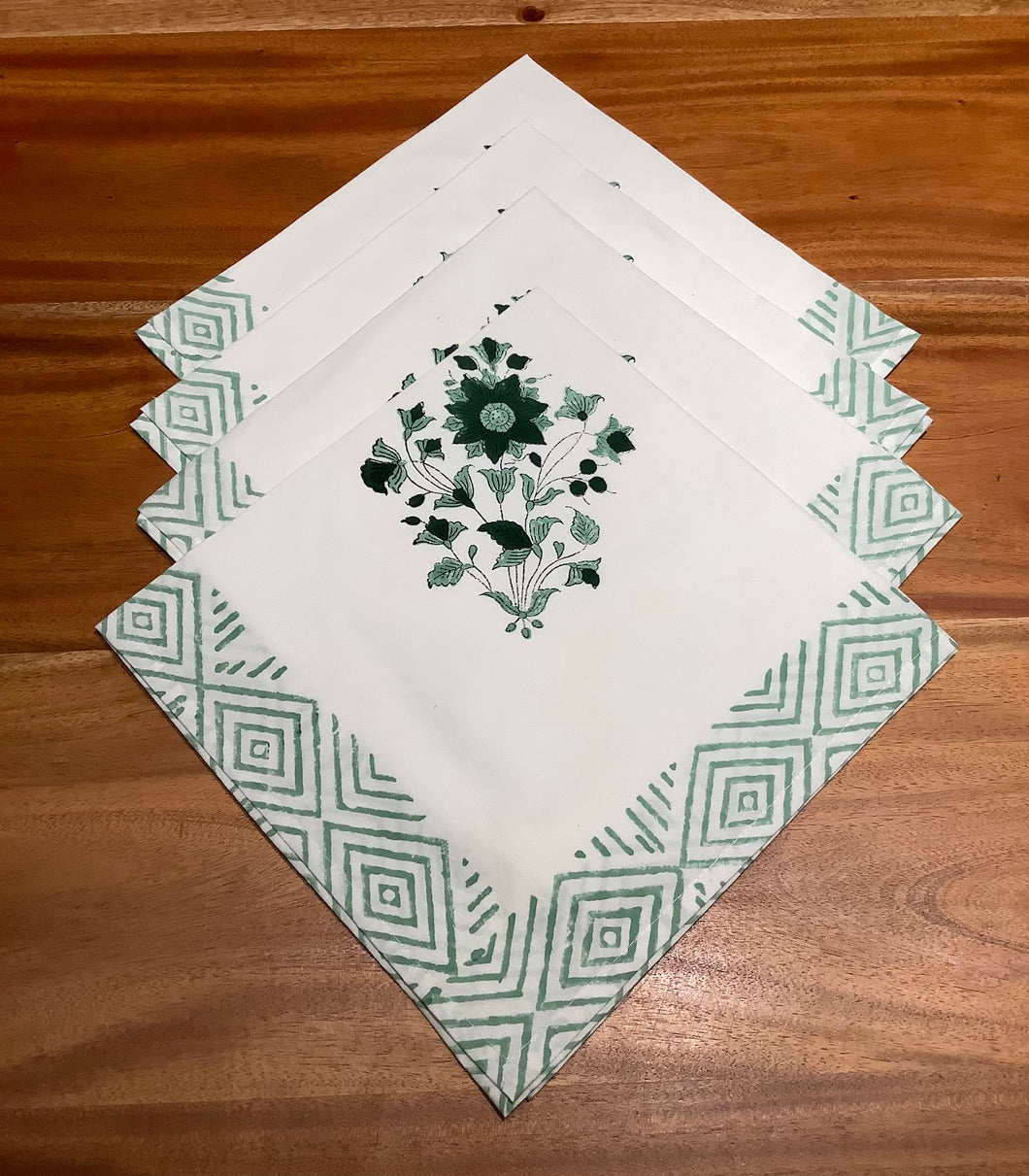 ASTER Napkin Set