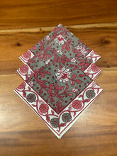 Load image into Gallery viewer, SALOD Placemat and Napkin Set
