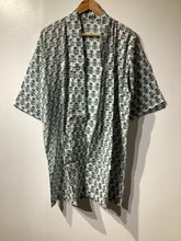 Load image into Gallery viewer, DITAS Short Kimono

