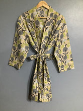 Load image into Gallery viewer, YANDURA Short Kimono
