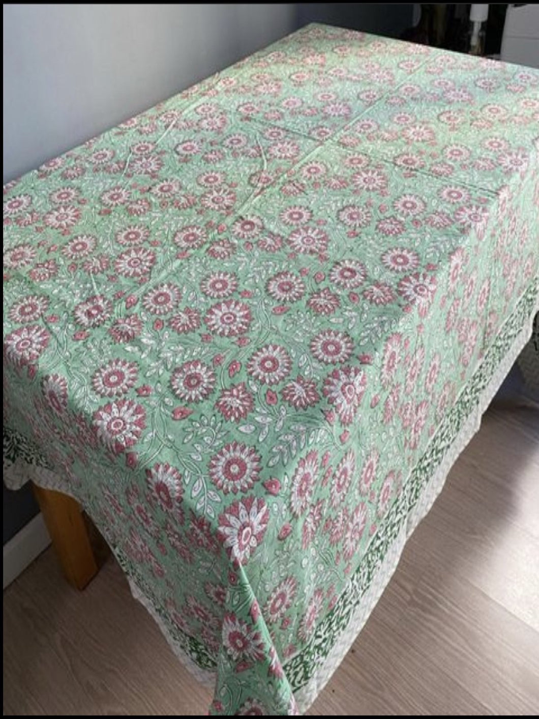 MANEET Table Cover