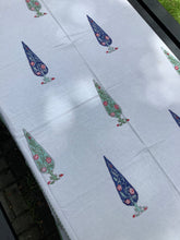 Load image into Gallery viewer, TAARA Table Cover
