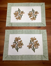 Load image into Gallery viewer, HONEY LILY Placemat and Napkin Set
