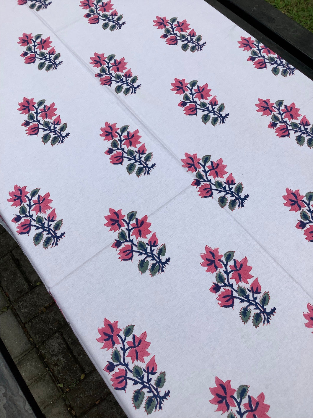 DAHALIA Table Cover