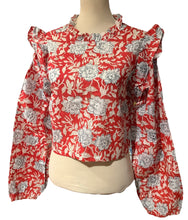 Load image into Gallery viewer, ATARAH Long Sleeve Crop Top
