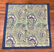 Load image into Gallery viewer, MUNIRA GREEN Napkins Set
