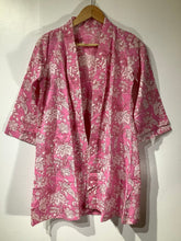 Load image into Gallery viewer, ZEYNAB Short Kimono
