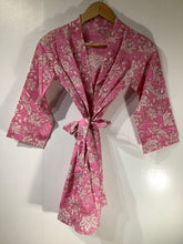 Load image into Gallery viewer, ZEYNAB Short Kimono
