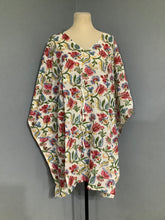 Load image into Gallery viewer, EMILY Short Kaftan
