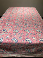 Load image into Gallery viewer, MUNIRA PINK Table Cover and Napkins Set
