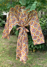 Load image into Gallery viewer, TABITHA Short Kimono
