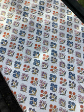 Load image into Gallery viewer, ANNIVERSARY PRINT - GULSHAN Table Cover
