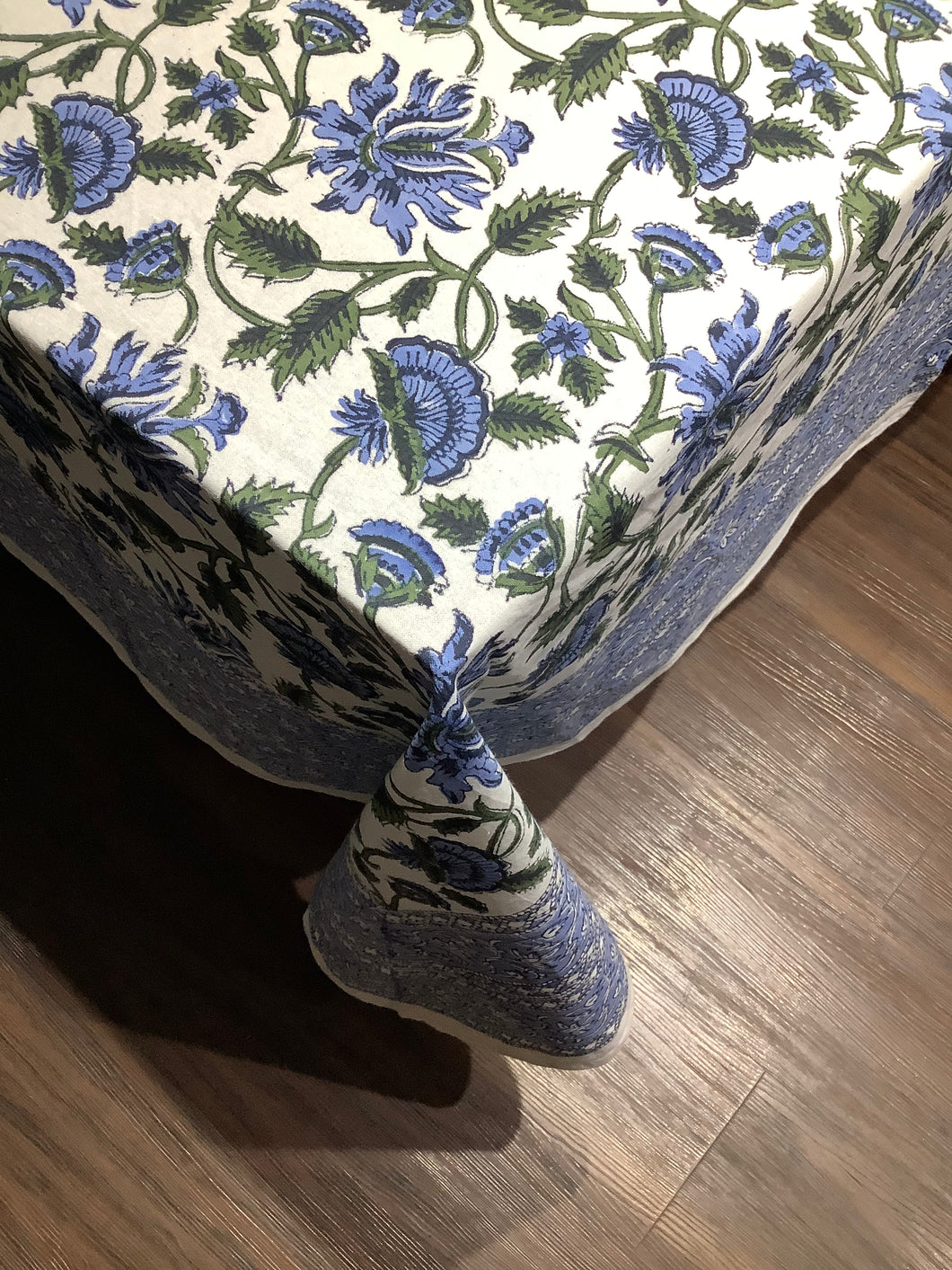 AMOLI Table Cover