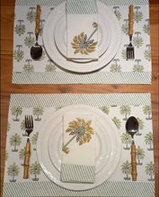 Load image into Gallery viewer, PALMA Lime Placemats and Napkins Set
