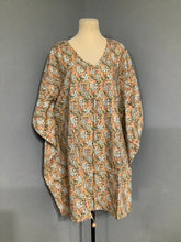Load image into Gallery viewer, CLARA Short Kaftan
