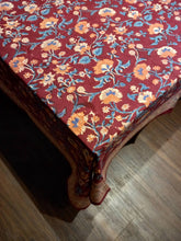 Load image into Gallery viewer, BELA MAROON Table Cover
