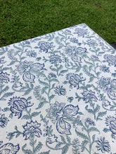 Load image into Gallery viewer, CRISTA Table Cover

