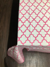 Load image into Gallery viewer, HEERA PINK Table Cover
