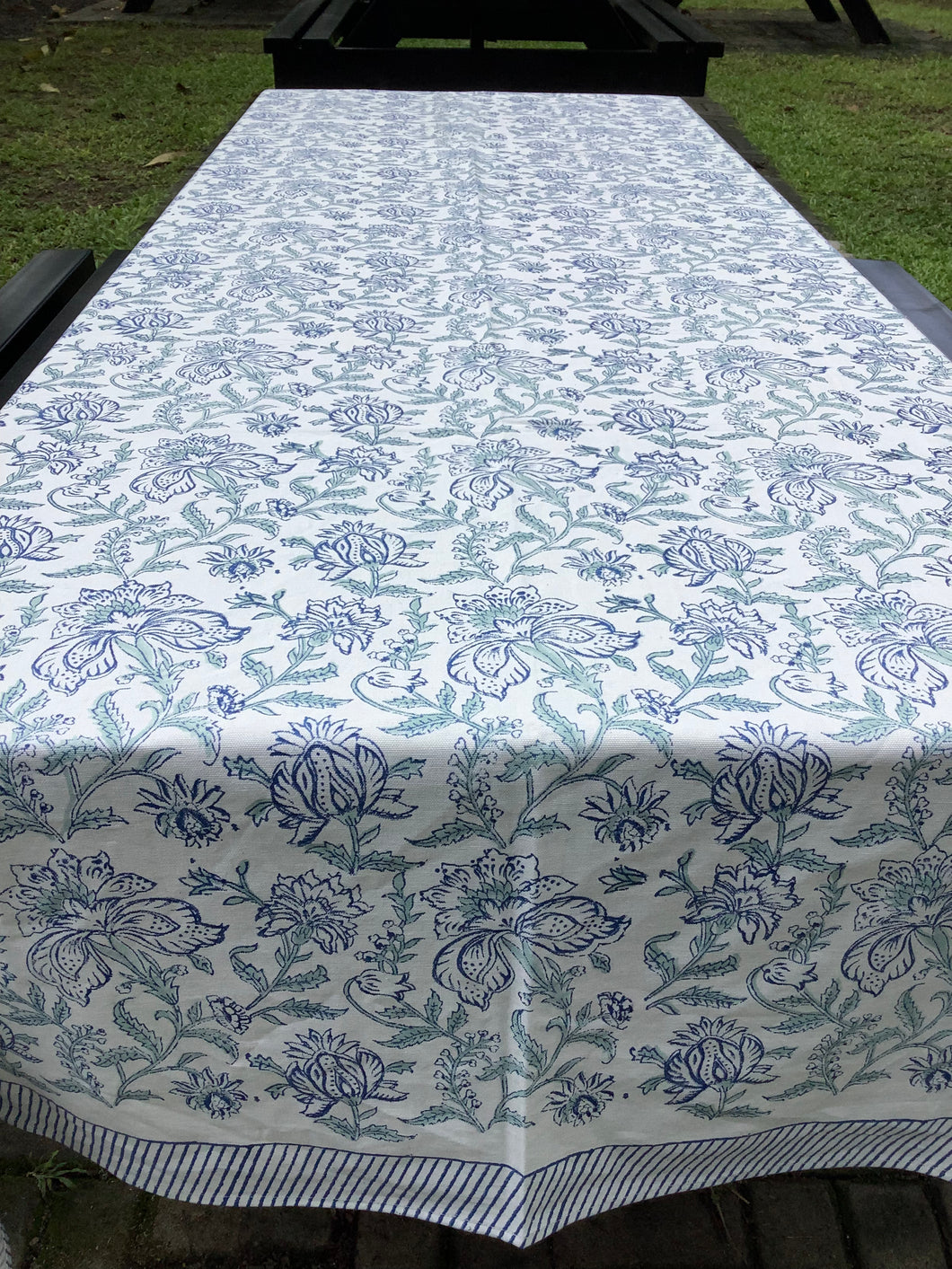 CRISTA Table Cover