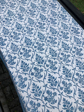 Load image into Gallery viewer, ANISE WHITE Table Cover
