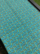 Load image into Gallery viewer, ARNESA Table Cover and Napkins Set
